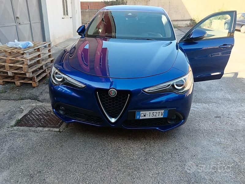 Usata Alfa Romeo Stelvio 2021 Blu SUV