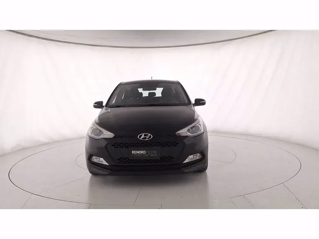 Usata Hyundai i20 84 CV (61 kW) 2016 Nero Utilitaria