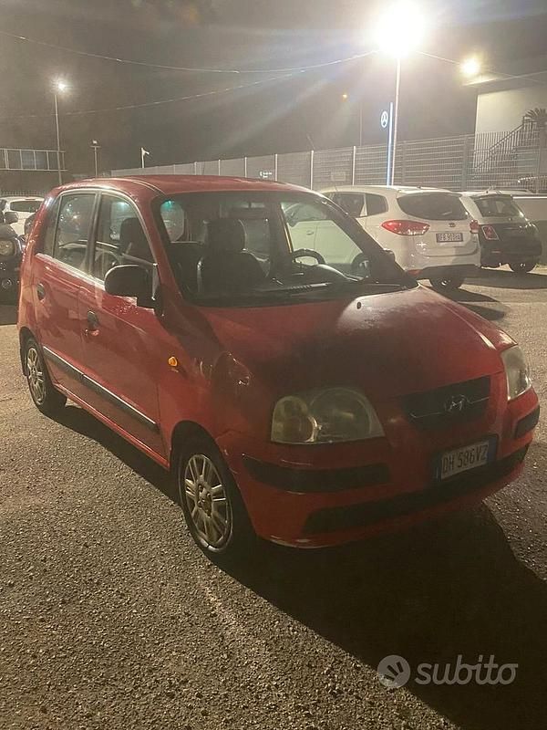 Usata Hyundai Atos Active 63 CV (46 kW) 2007 Rosso Utilitaria