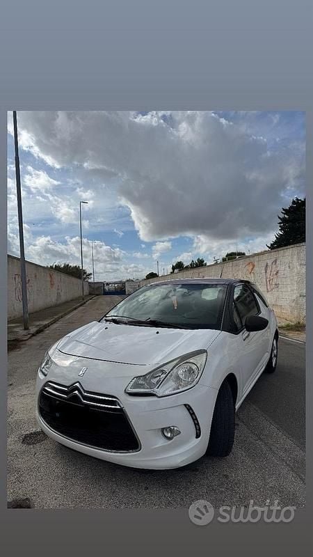 Usata Citroën DS3 95 CV (69 kW) 2012 Bianco Utilitaria