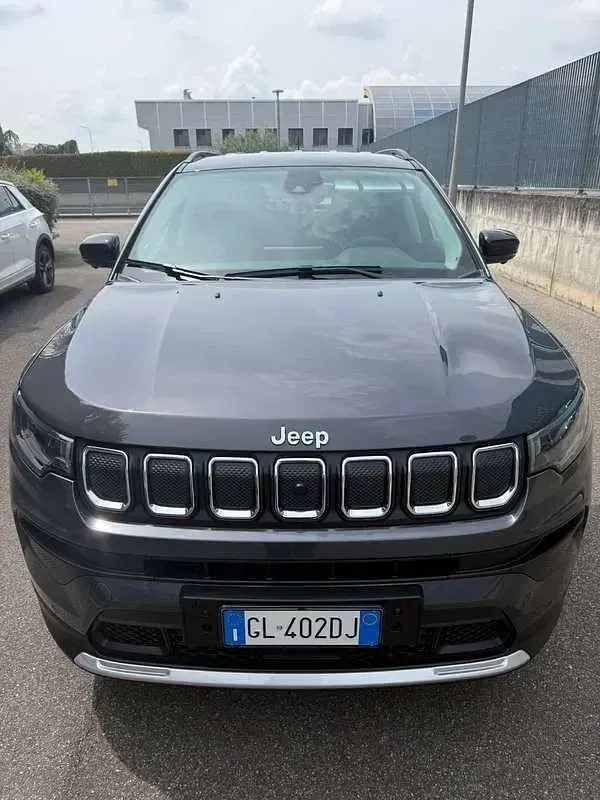 Usata Jeep Compass 131 CV (96 kW) 2022 Grigio SUV