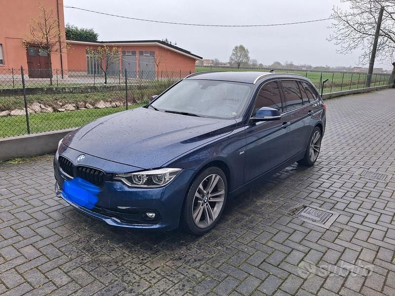 Usata BMW 320 Sport Line 190 CV (139 kW) 2016 Blu/azzurro Station wagon