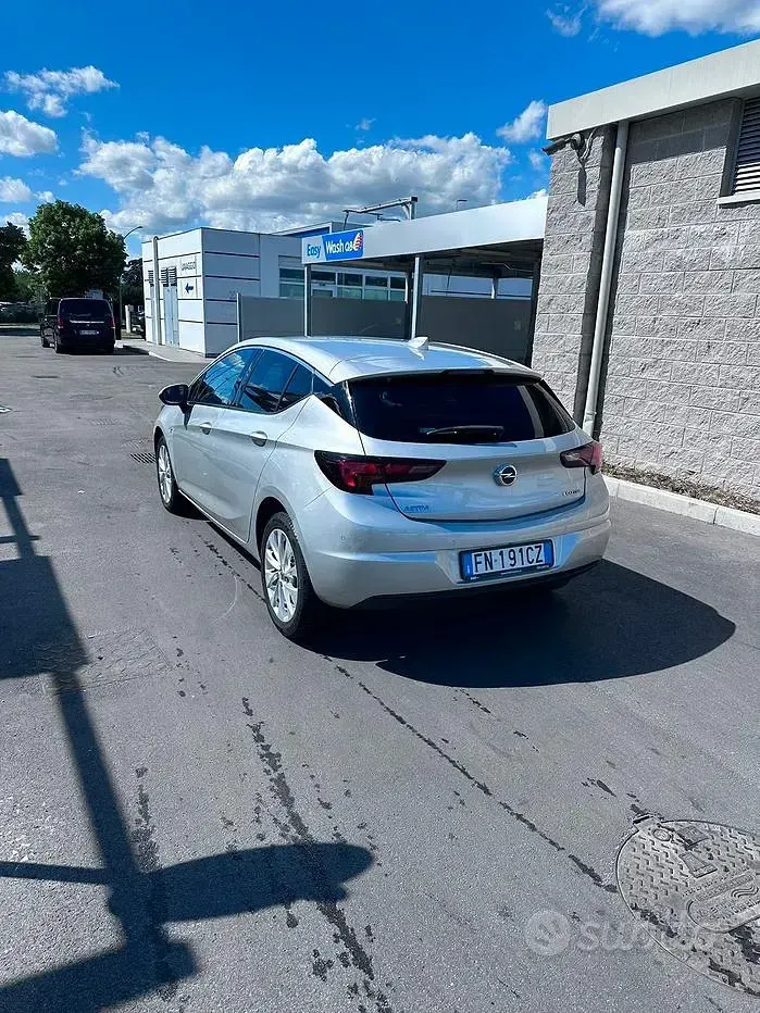 Usata Opel Astra 110 CV (80 kW) 2018 Grigio Berlina