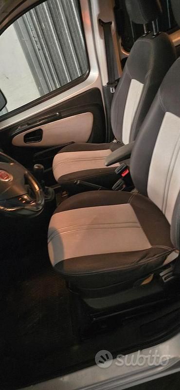 Usata Fiat Qubo Trekking 95 CV (69 kW) 2015 Grigio Monovolume