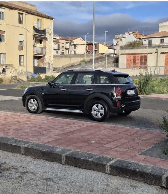 Second-hand Mini Cooper D Countryman Essential 150 CP (110 kW) 2023 Negru SUV