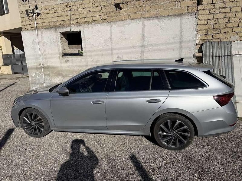 Usata Skoda Octavia Style 150 CV (110 kW) 2020 Argento Station wagon