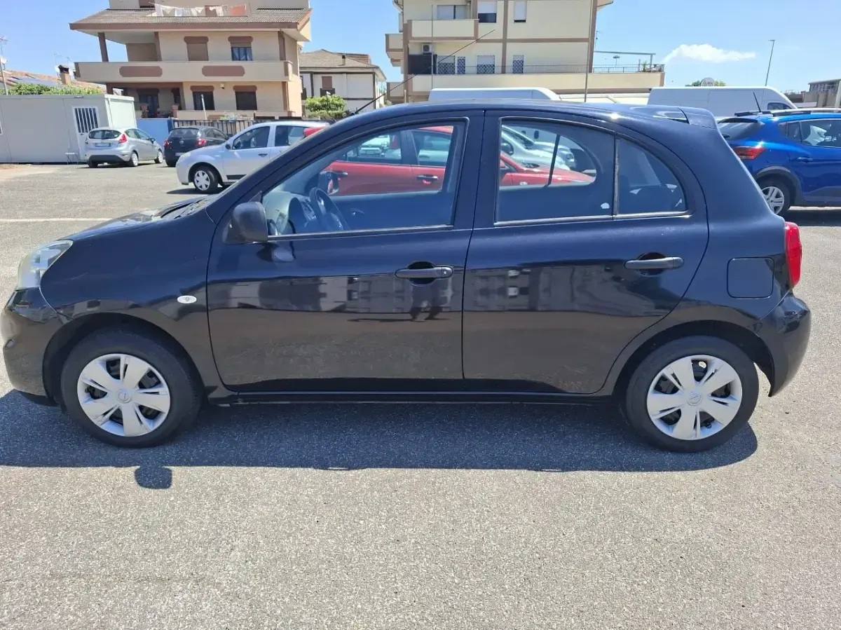 Usata Nissan Micra 80 CV (58 kW) 2017 Nero Utilitaria
