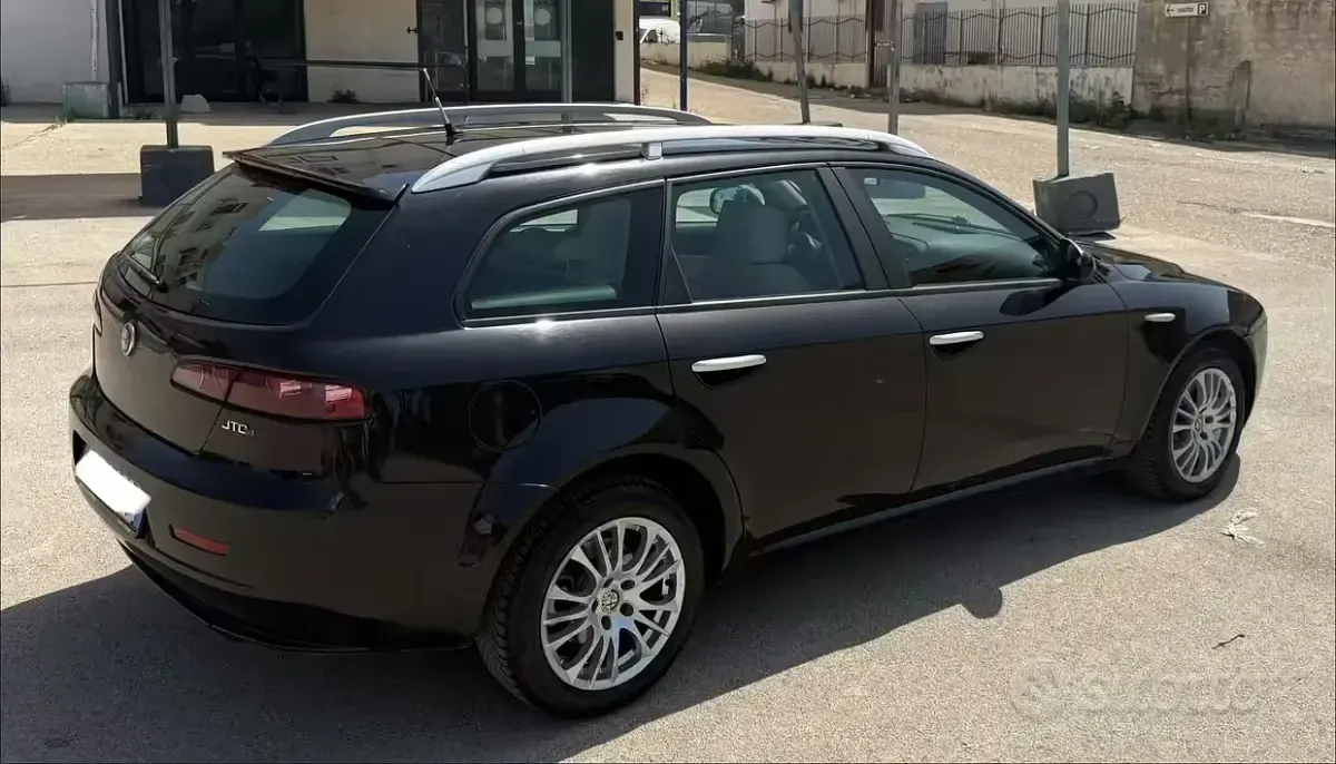 Usata Alfa Romeo 159 170 CV (125 kW) 2010 Nero Station wagon