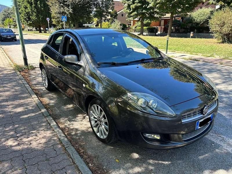 Usata 2011 Fiat Bravo Sport Due volumi | 5800 € (Cara) - Immagine 1/4