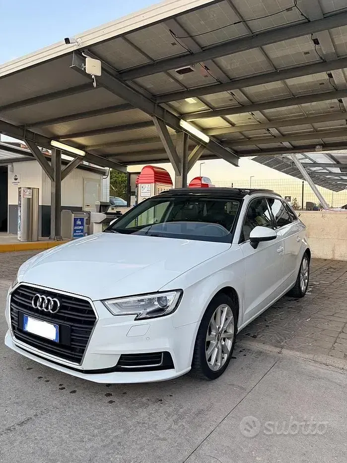 Usata Audi A3 S-Line 150 CV (110 kW) 2019 Bianco Berlina