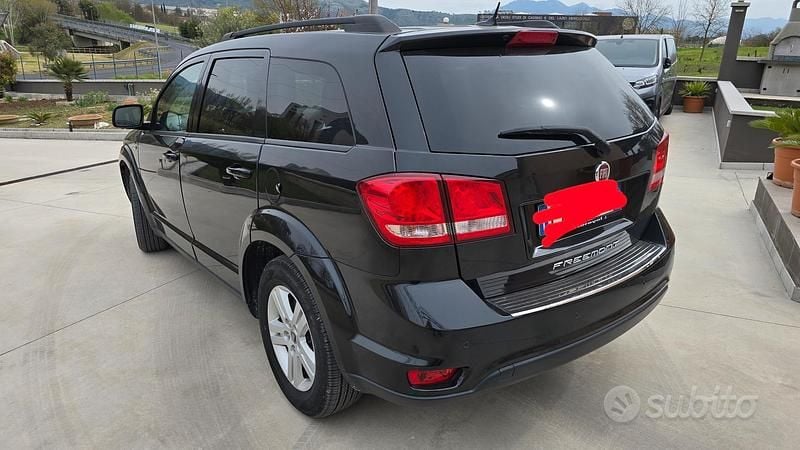 Usata Fiat Freemont 170 CV (125 kW) 2015 Nero SUV