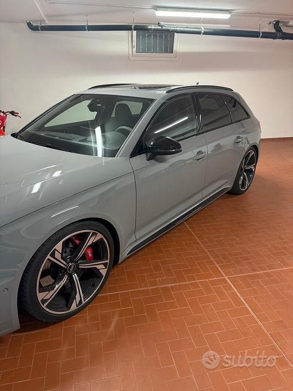 Usata Audi RS4 450 CV (330 kW) 2022 Grigio Station wagon