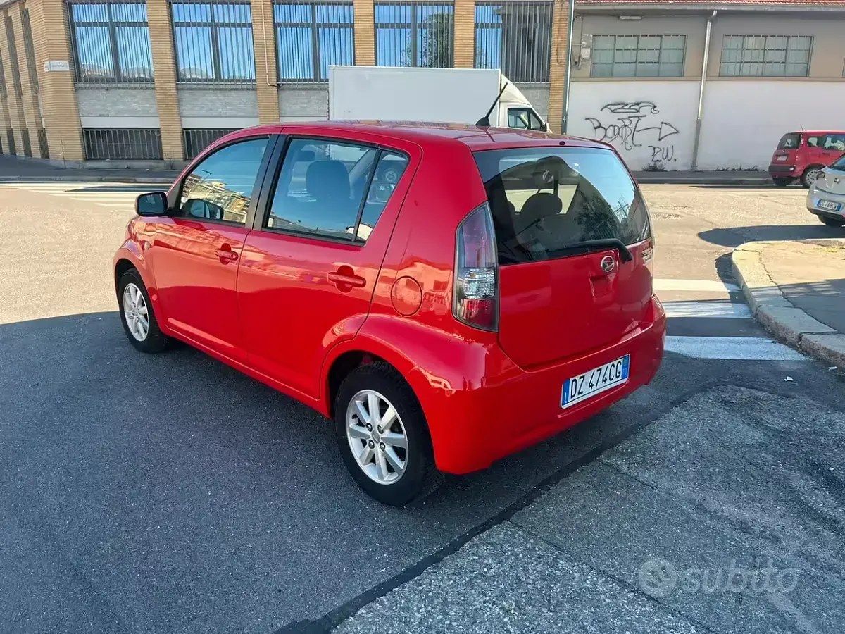 Usata Daihatsu Sirion 87 CV (63 kW) 2009 Utilitaria