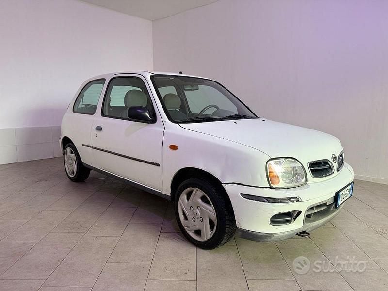 Usata Nissan Micra 60 CV (44 kW) 2002 Bianco Utilitaria