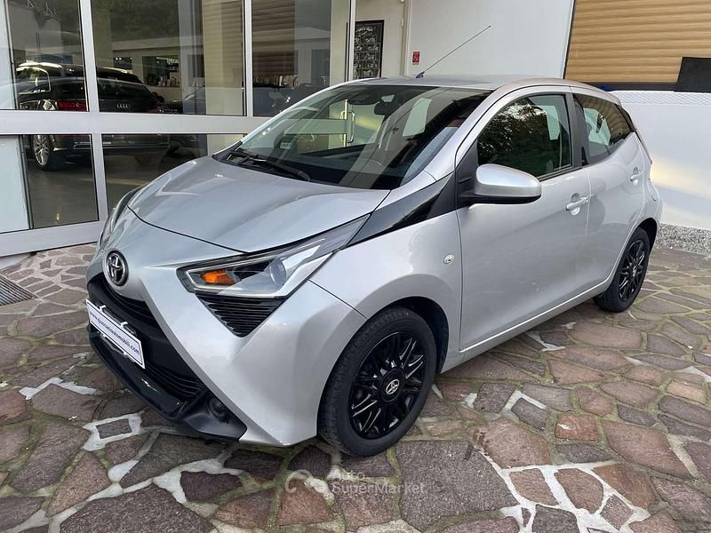 Argento Usata 2019 Toyota Aygo Business Edition Utilitaria | 8400 € (Ottimo prezzo) - Immagine 1/4