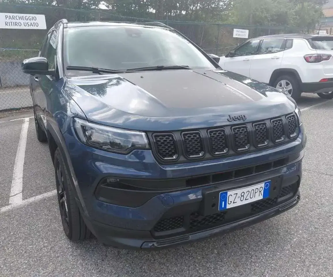 Usata Jeep Compass North 241 CV (177 kW) 2025 Blu / metallizzato SUV