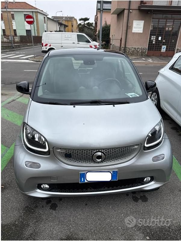 Grigio Usata 2019 Smart ForFour Electric Drive Prime Berlina | 11.600 € (Cara) - Immagine 1/4