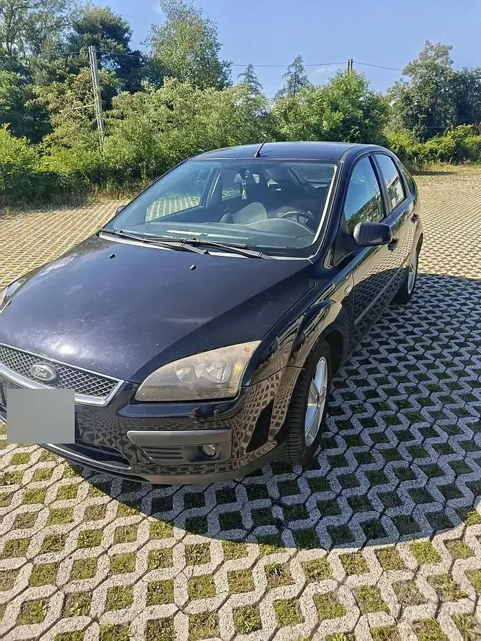 Usata Ford Focus 90 CV (66 kW) 2007 Nero Berlina