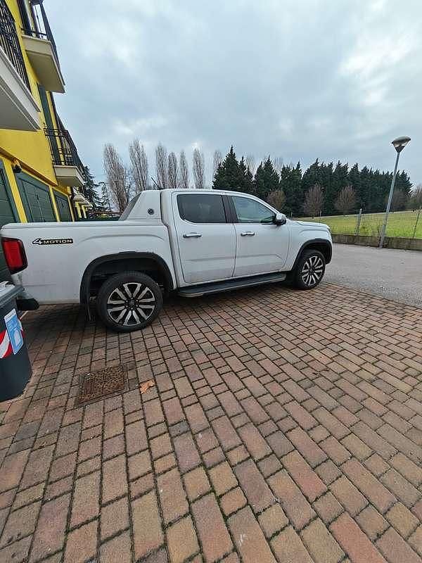 Usata VW Amarok Aventura 241 CV (177 kW) 2024 Pick-up