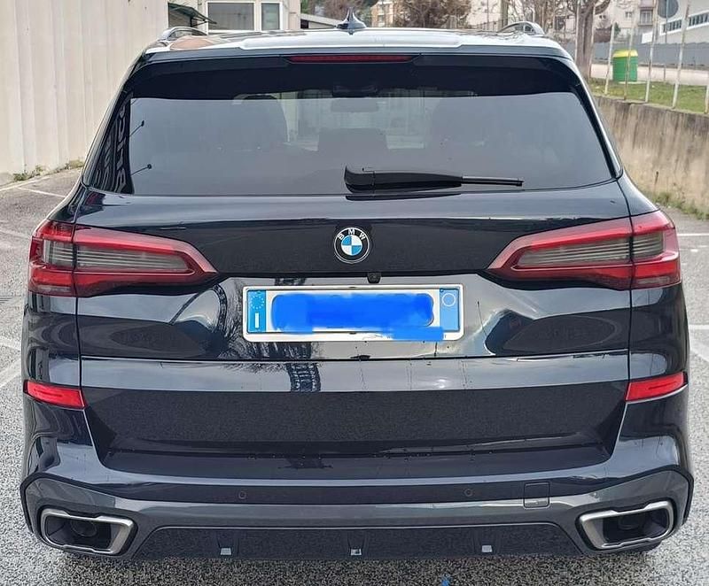 Usata BMW X5 M Sport 400 CV (294 kW) 2020 Blu/azzurro SUV