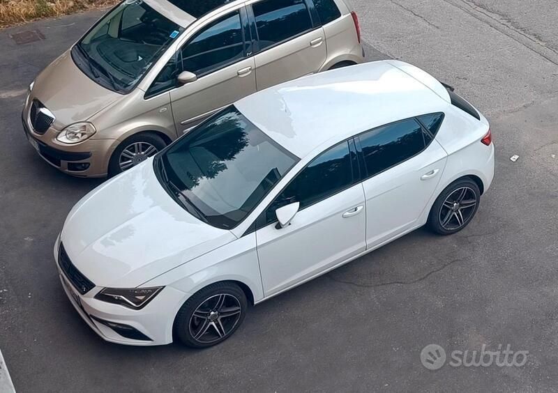 Usata Seat Leon 131 CV (96 kW) 2019 Bianco Berlina