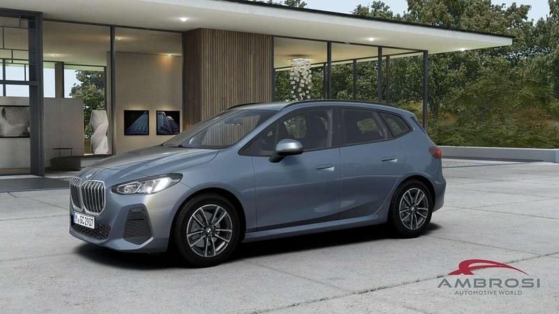 Nuova BMW 218 Active Tourer M Sport 136 CV (100 kW) 2026 Sparkling copper grey metalliz Monovolume