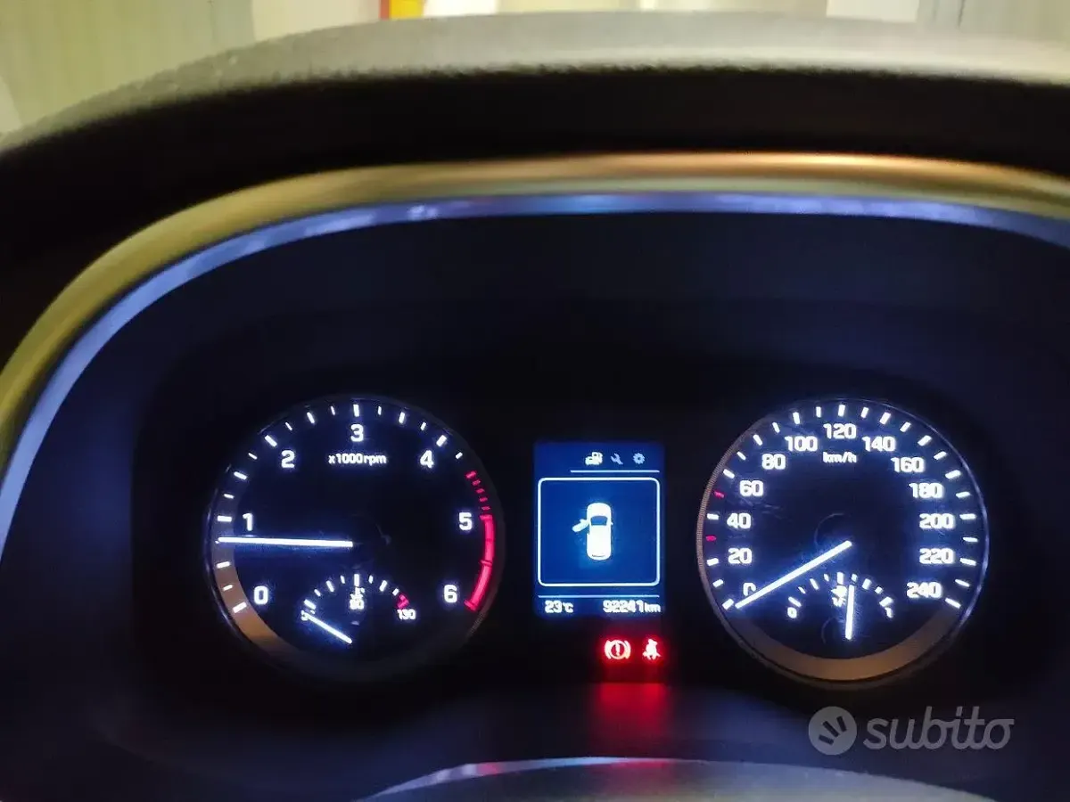Usata Hyundai Tucson Comfort 116 CV (85 kW) 2016 Bianco SUV