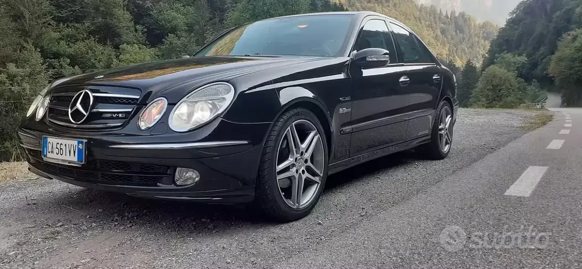 Usata Mercedes E240 177 CV (130 kW) 2002 Nero Berlina
