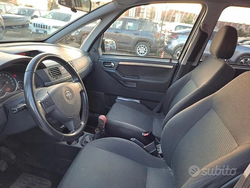 Occasion Opel Meriva 90 ch (66 kW) 2010 Gris Monospace