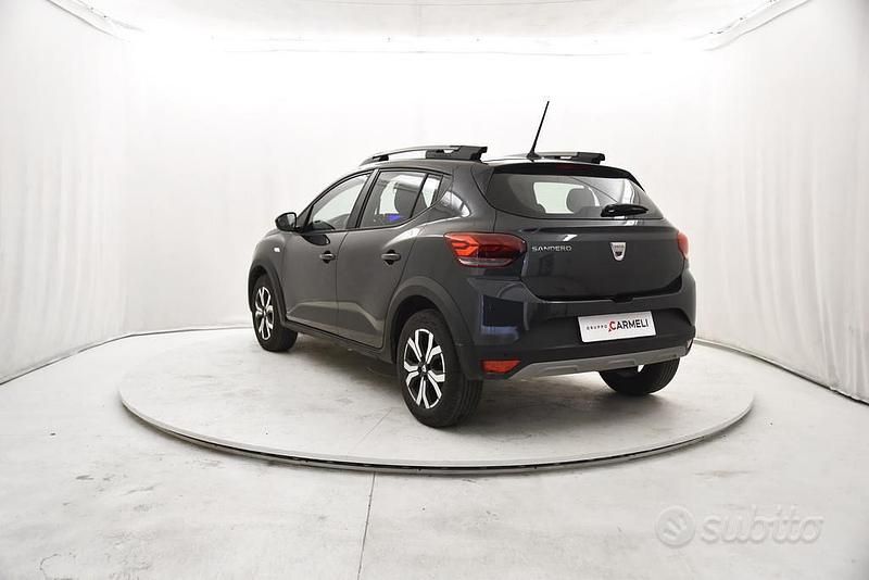 Occasion Dacia Sandero Comfort 101 ch (74 kW) 2023 Gris Berline