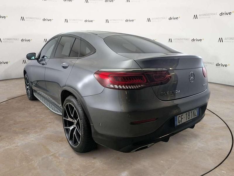 Usata Mercedes GLC300 Premium 245 CV (180 kW) 2021 Grigio SUV