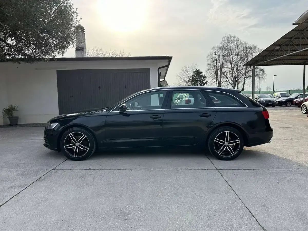 Usata Audi A6 Ambiente 204 CV (150 kW) 2015 Nero Station wagon