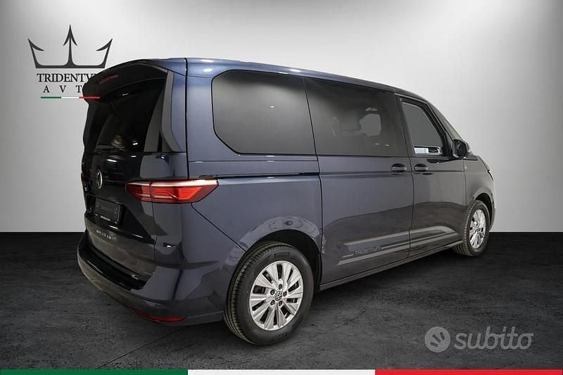 Usata VW Multivan Life 150 CV (110 kW) 2022 Blu Furgone