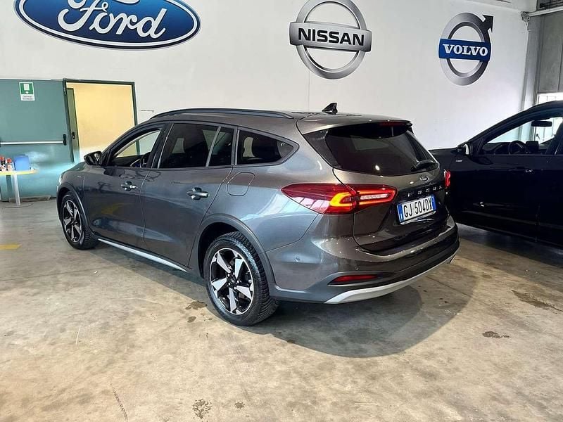 Usata Ford Focus Active X 125 CV (91 kW) 2022 Magnetic grey Station wagon