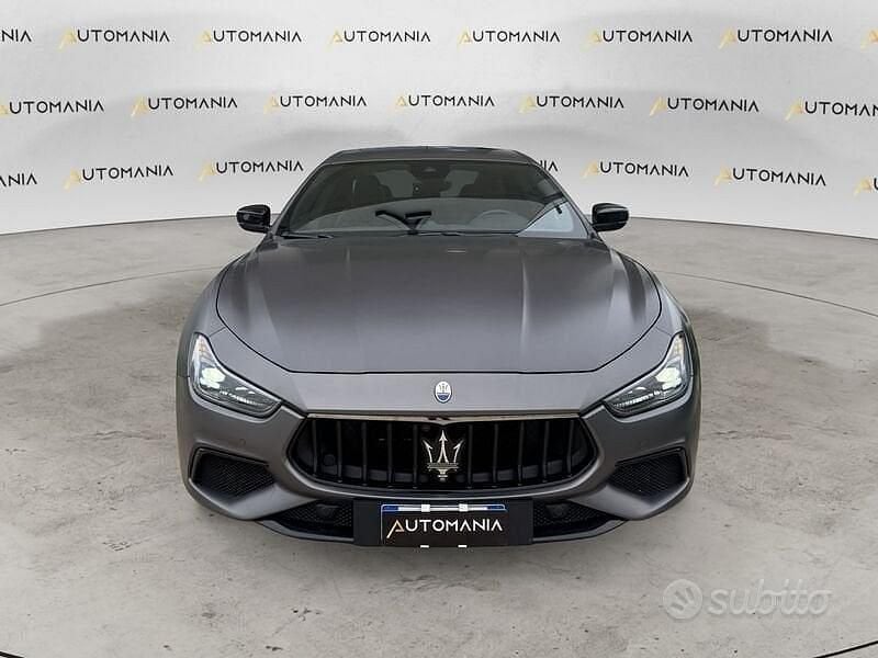 Usata Maserati Ghibli 330 CV (242 kW) 2022 Grigio Berlina