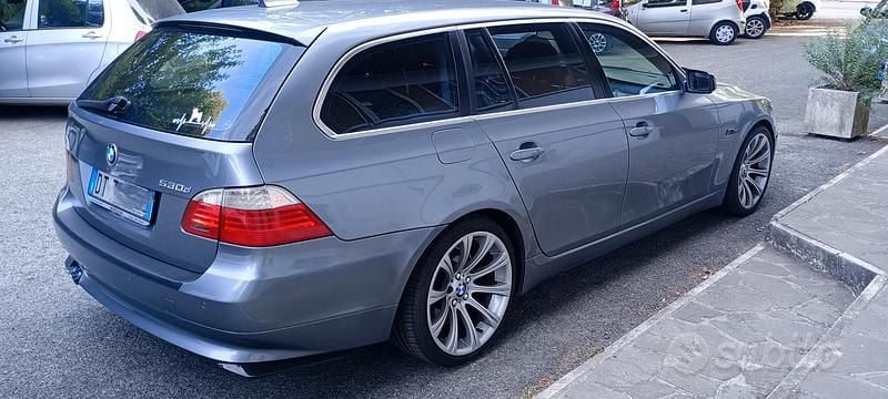 Usata BMW 530 235 CV (172 kW) 2009 Grigio Station wagon