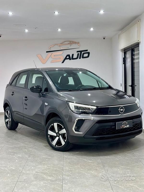 Grigio Usata 2024 Opel Crossland Edition SUV | 15.999 € (Ottimo prezzo) - Immagine 1/4