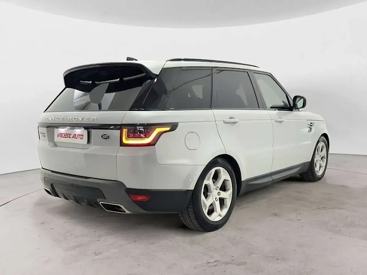 Usata Land Rover Range Rover Sport SE 300 CV (220 kW) 2022 Argento SUV