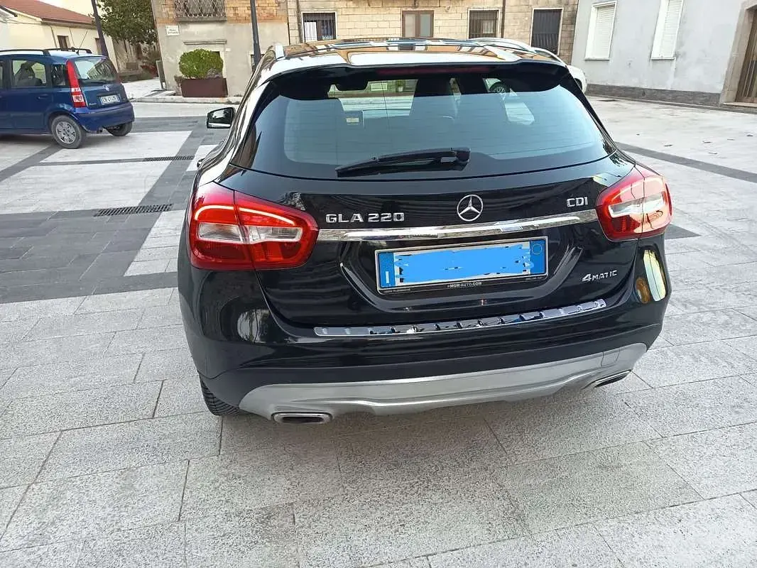 Usata Mercedes GLA220 Executive 170 CV (125 kW) 2014 SUV