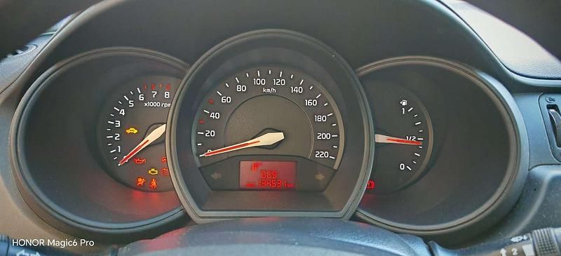 Usata Kia Rio Comfort 75 CV (55 kW) 2003 Berlina