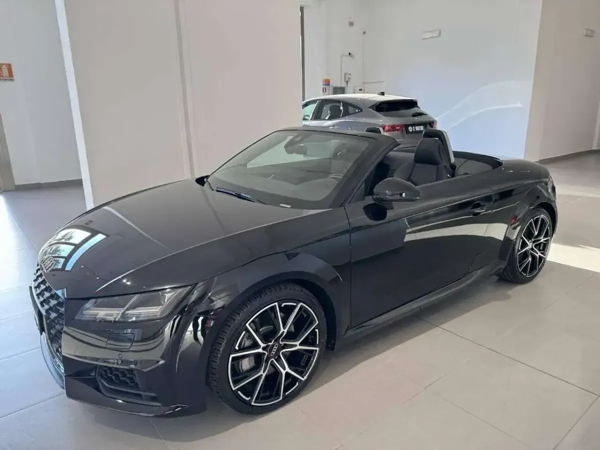 Usata Audi TT Ambiente 245 CV (180 kW) 2022 Nero Cabrio