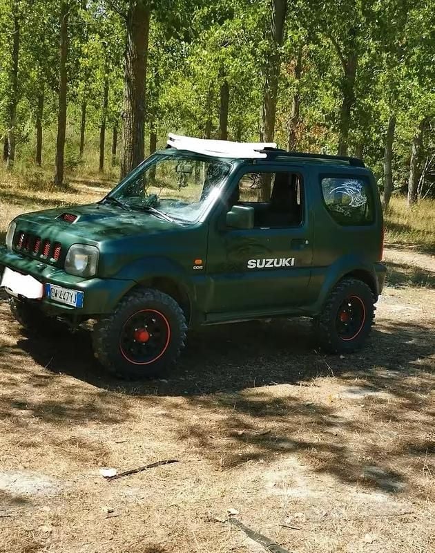 Usata Suzuki Jimny 86 CV (63 kW) 2010 Verde SUV