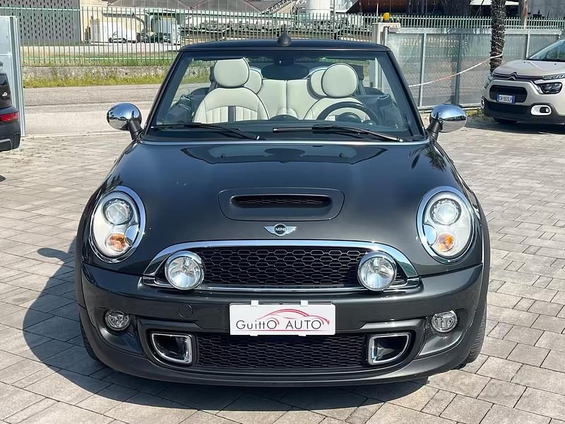 Usata Mini Cooper SD Hype 143 CV (105 kW) 2015 Grigio Utilitaria