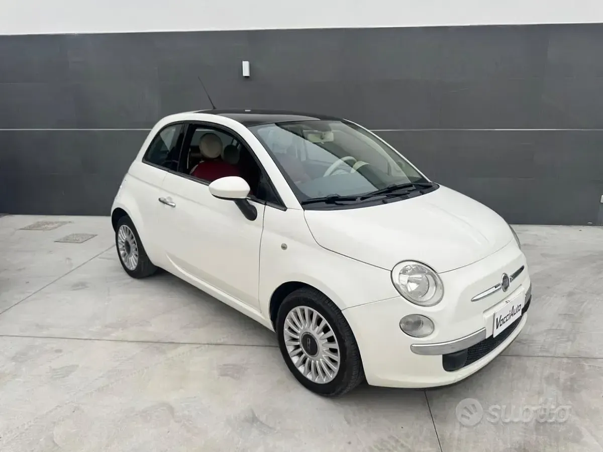 Usata Fiat 500 Lounge 69 CV (50 kW) 2011 Bianco Berlina