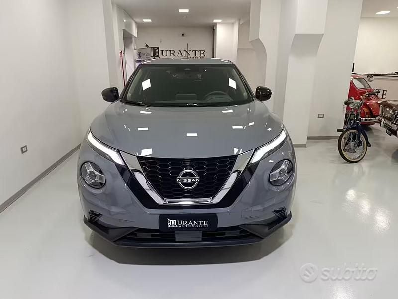 Usata Nissan Juke Acenta 114 CV (83 kW) 2023 Grigio SUV