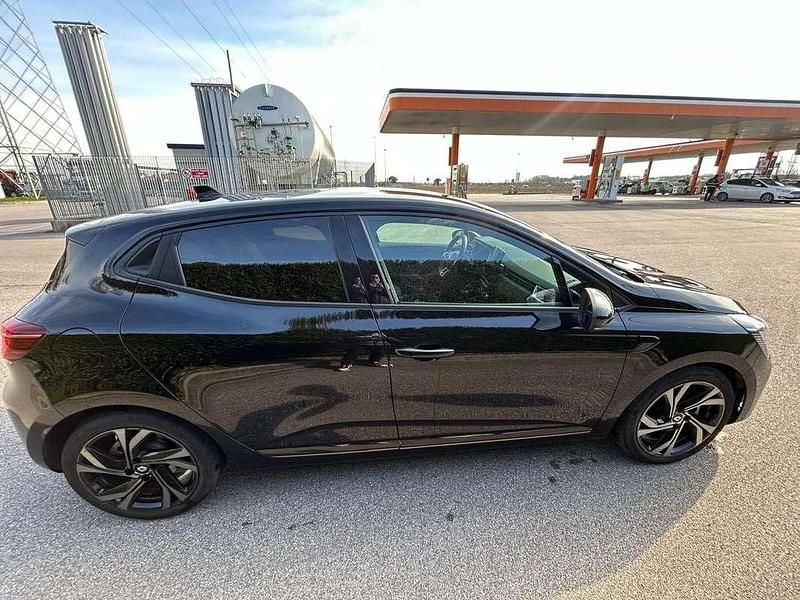 Usata Renault Clio V Engineered 145 CV (106 kW) 2023 Nero Berlina
