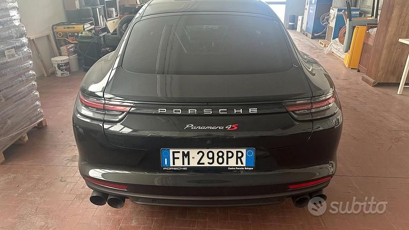 Usata Porsche Panamera 4 330 CV (242 kW) 2018 Berlina