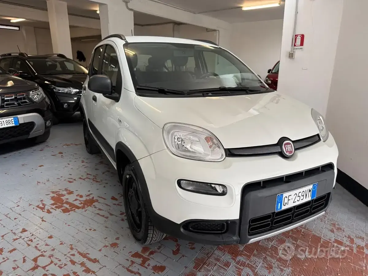 Usata Fiat Panda Cross Cross 85 CV (62 kW) 2021 Bianco Utilitaria