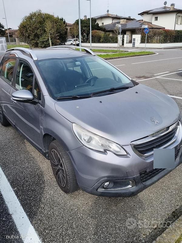 Usata Peugeot 2008 75 CV (55 kW) 2016 Grigio SUV