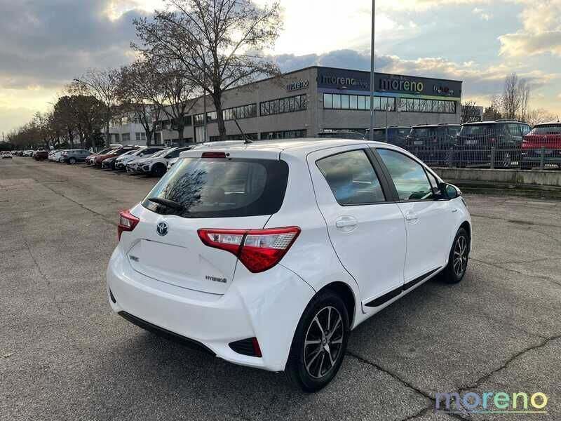 Venduto Toyota Yaris Hybrid - auto usate in vendita